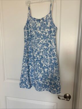 abercrombie kids Blue & White Floral Spaghetti-Strap Dress